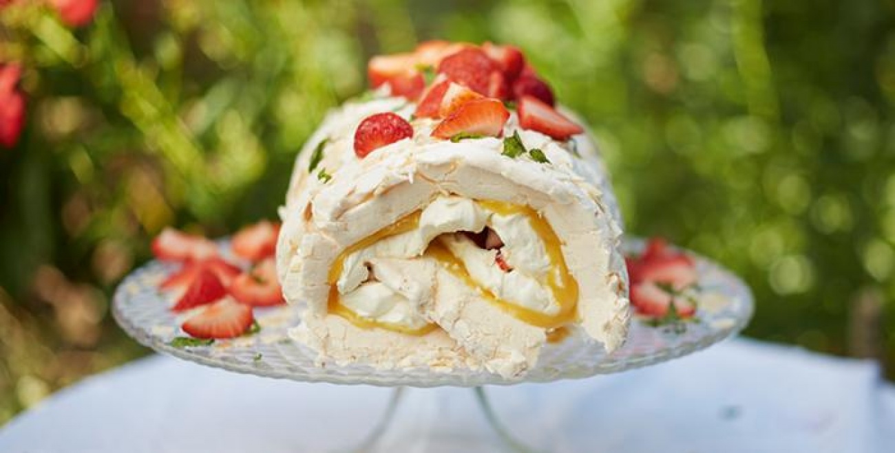 Strawberry and Lemon Curd Meringue Roulade Living North